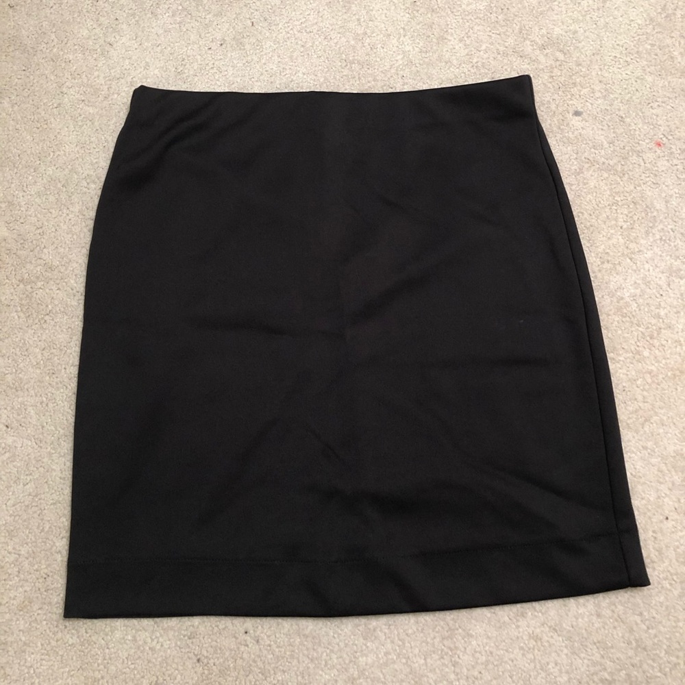 simple tight black elastic skirt